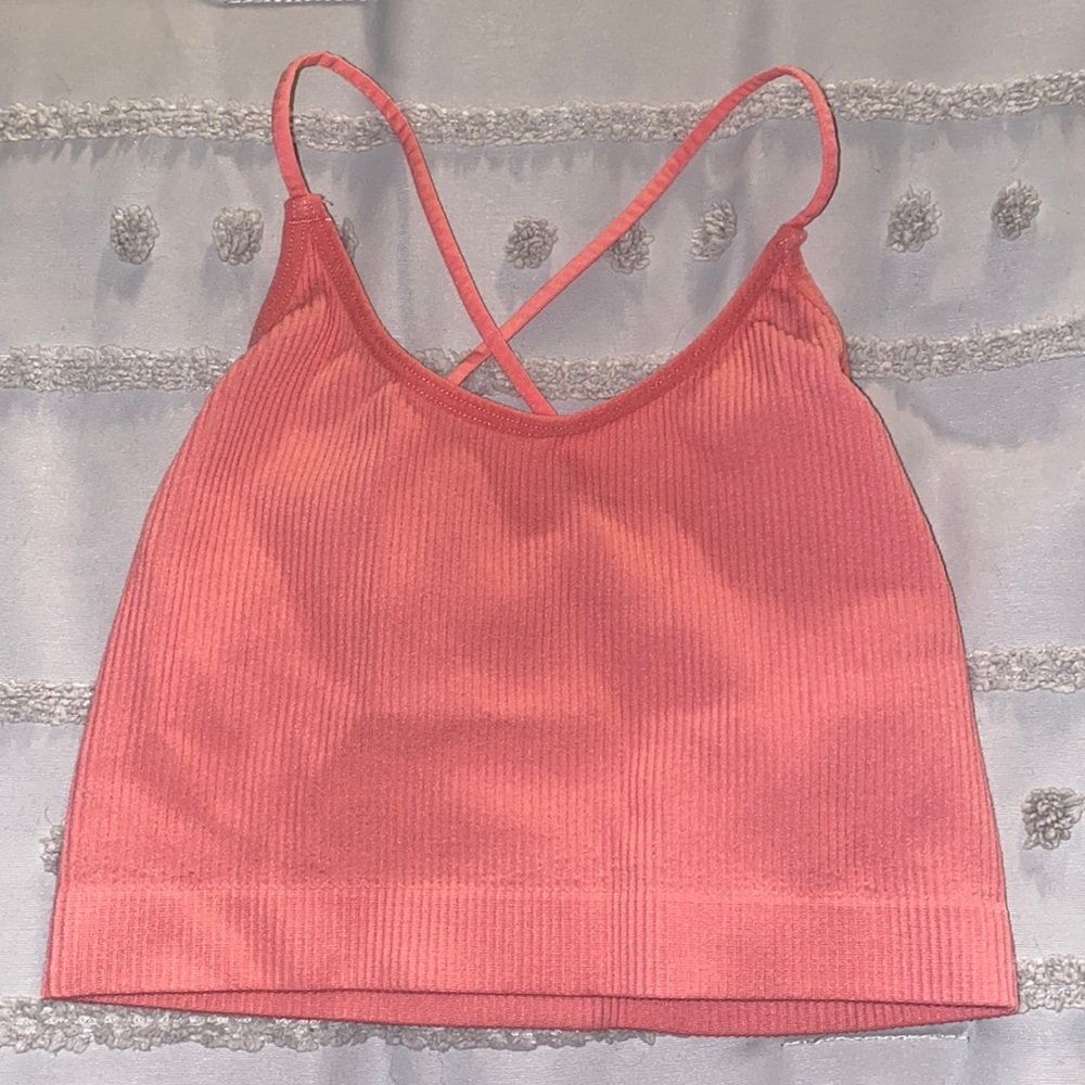 pink tank top